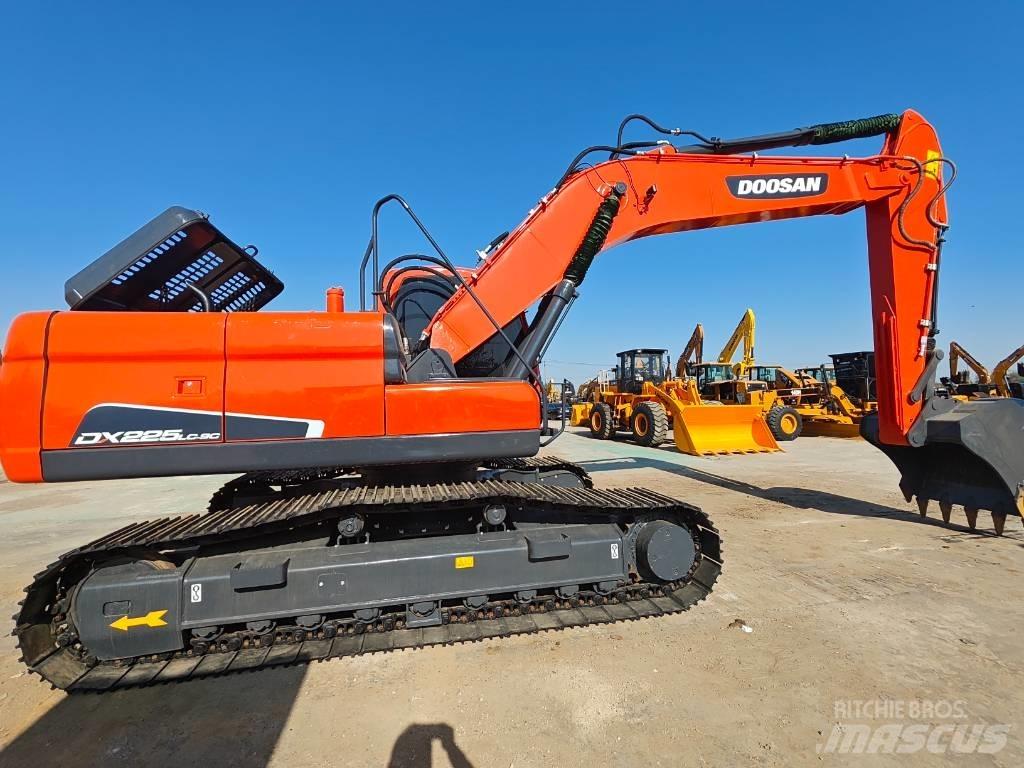 Doosan DX 225 LC 履帶式 挖土機/掘鑿機/挖掘機