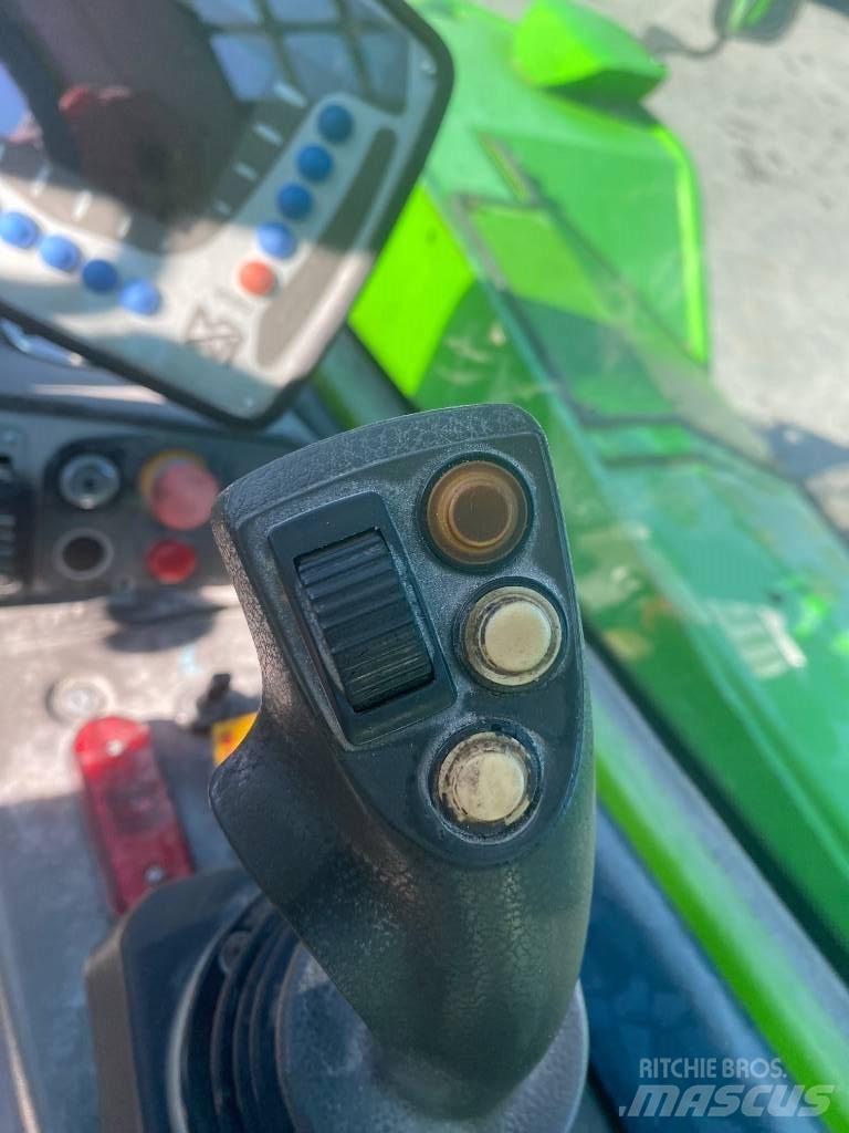Merlo 101.10 農業用伸縮臂裝載機