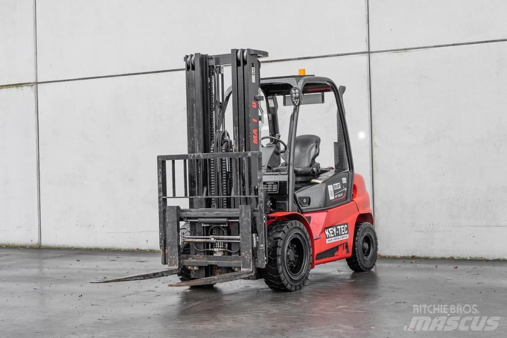Manitou MI 35 D 柴油卡車
