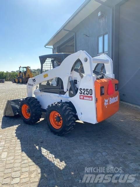 Bobcat S 250 滑移轉向裝載機