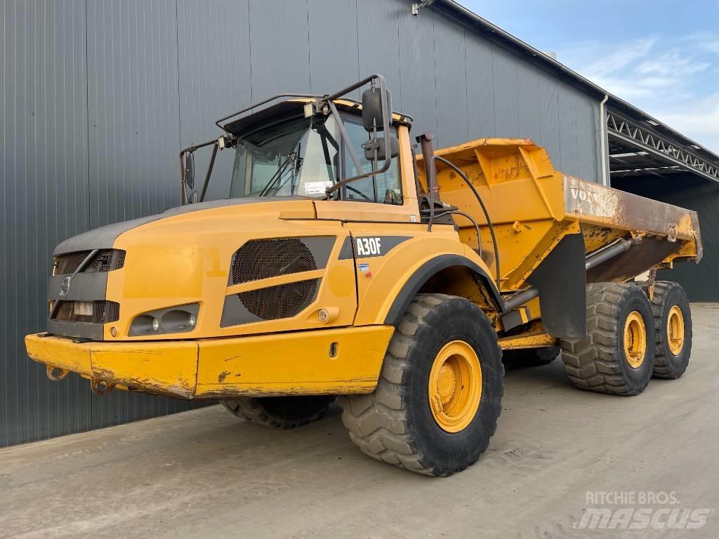 Volvo A30F 鉸接式起吊車