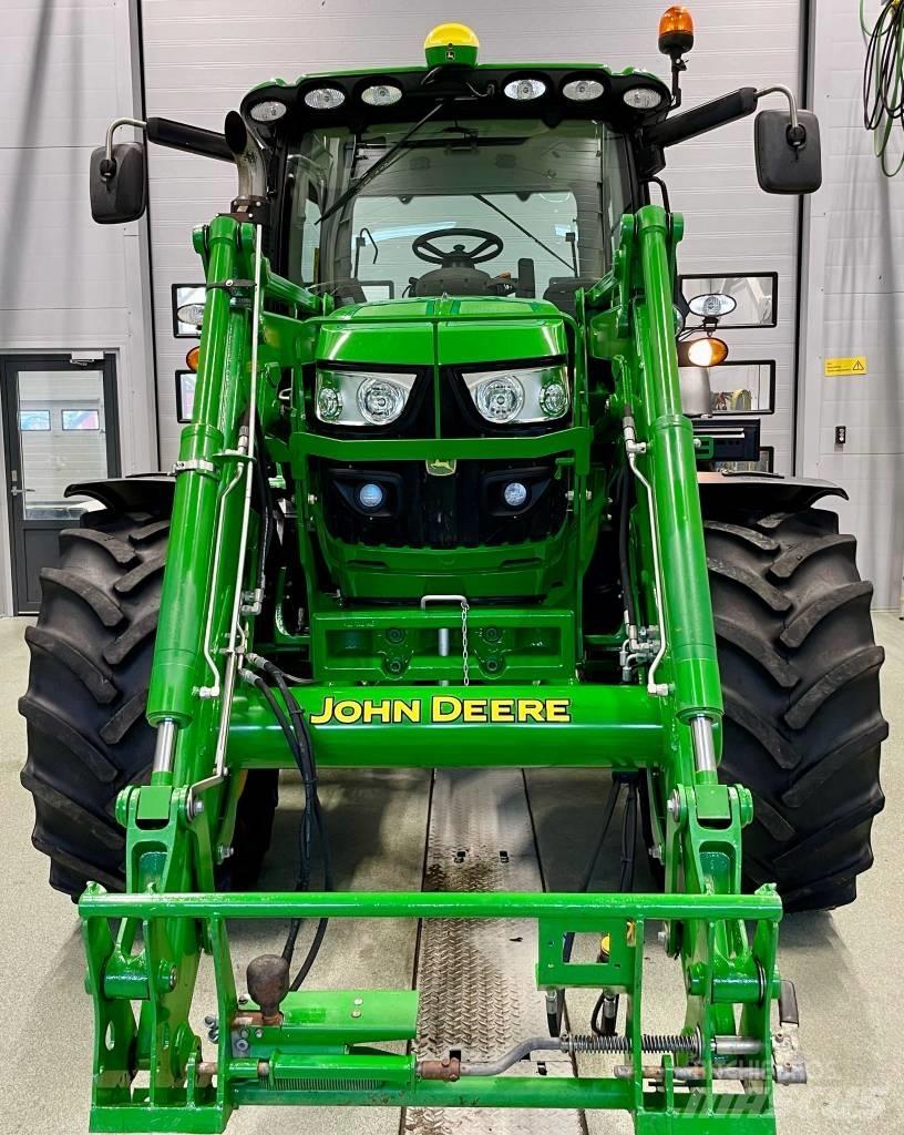 John Deere 6125 R 曳引機