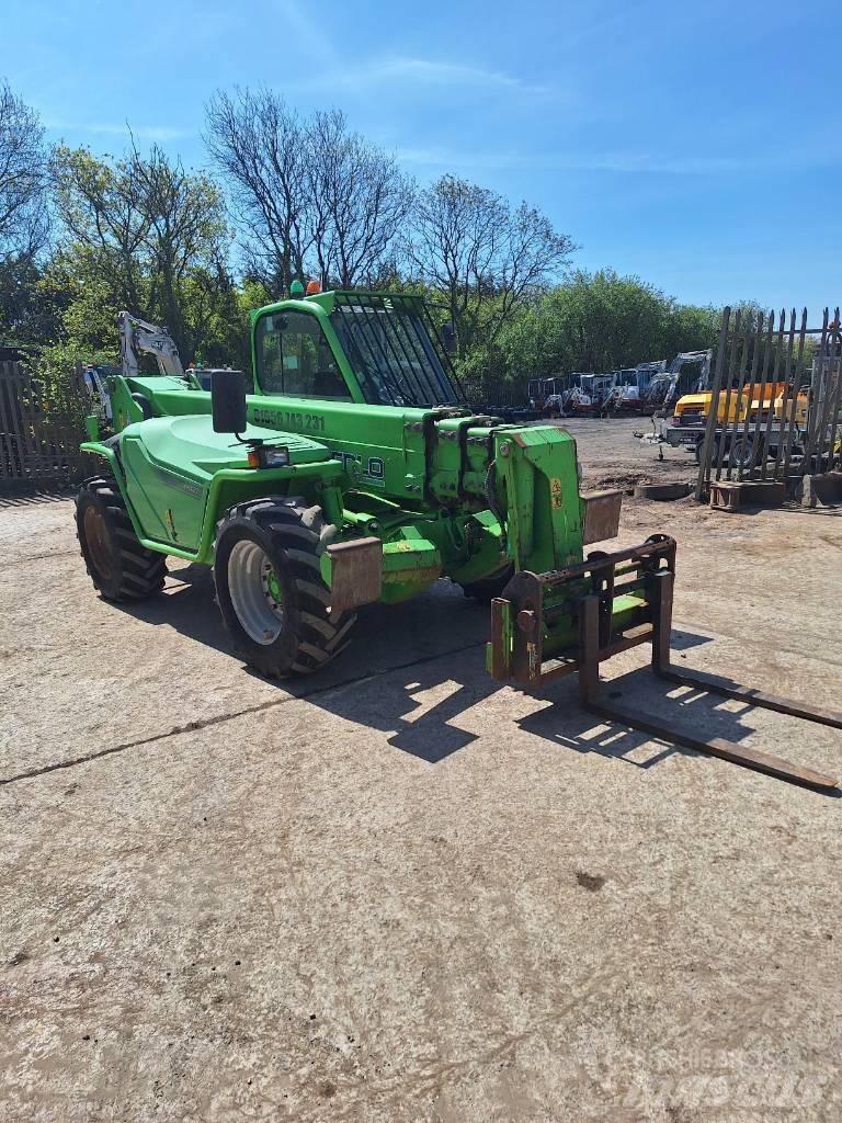 Merlo P 40.17 伸縮臂操作車