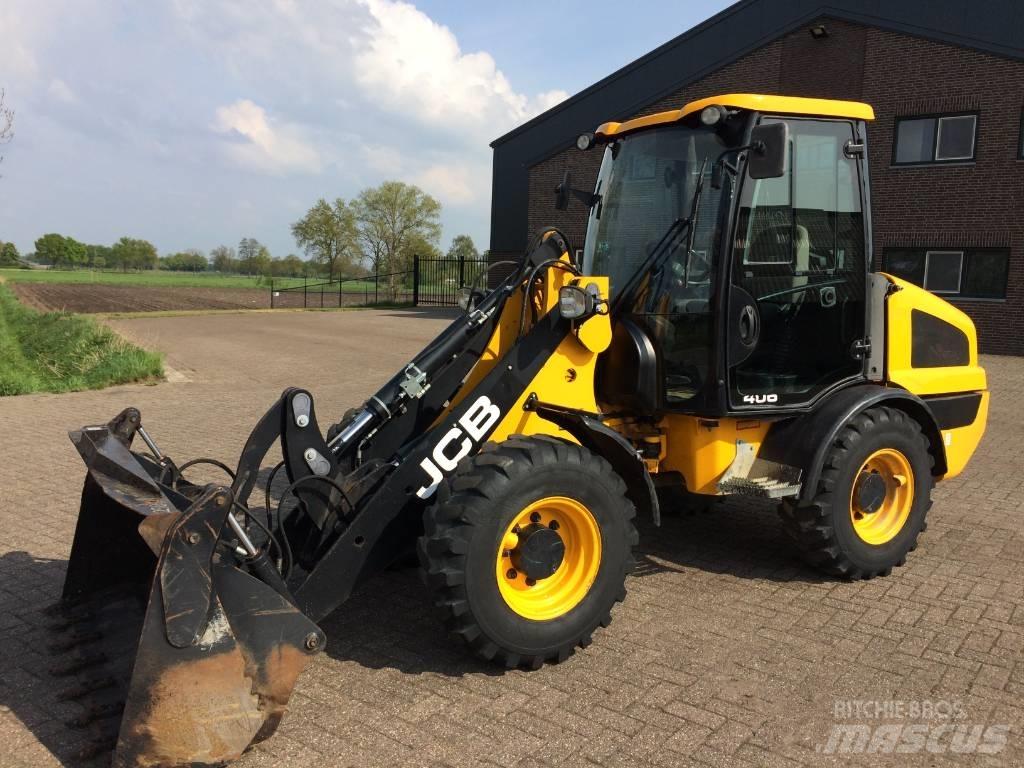JCB 406 輪胎式裝載機