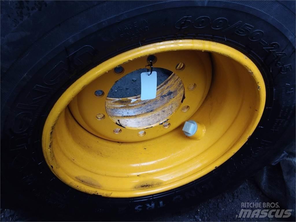 Rottne H11 20x24,5 輪胎、車輪和輪圈
