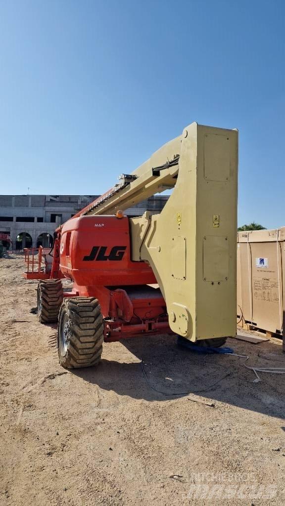 JLG 800AJ 曲臂高空作業車