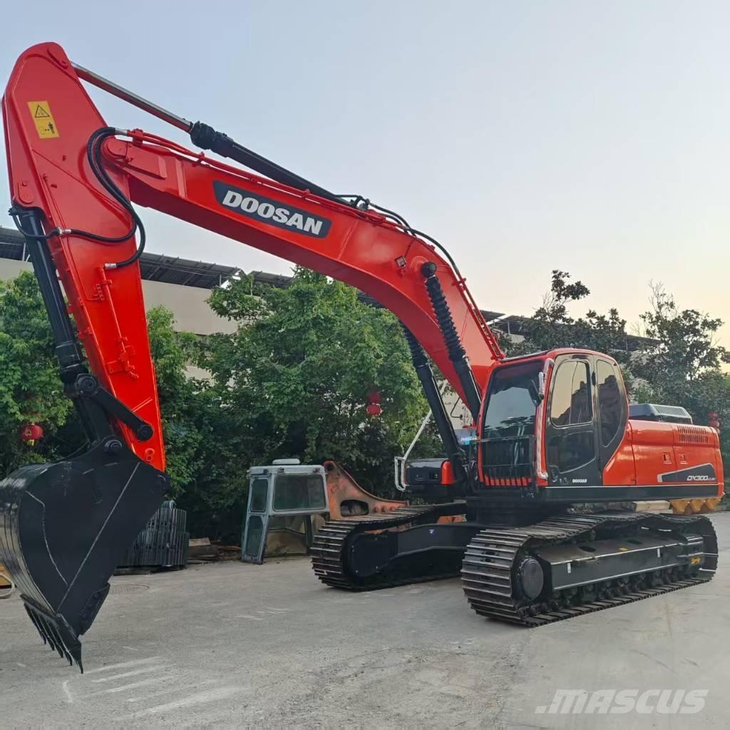 Doosan DX 300 履帶式 挖土機/掘鑿機/挖掘機
