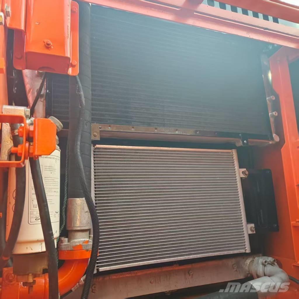 Doosan DX 300 履帶式 挖土機/掘鑿機/挖掘機
