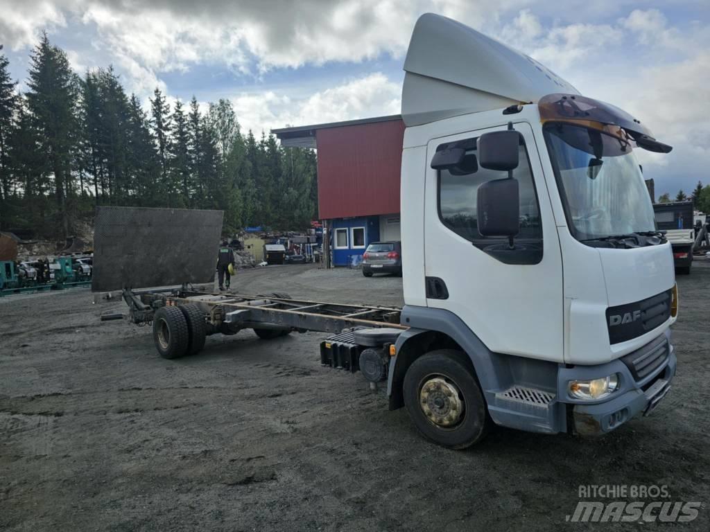 DAF 45-220 商用底盤車