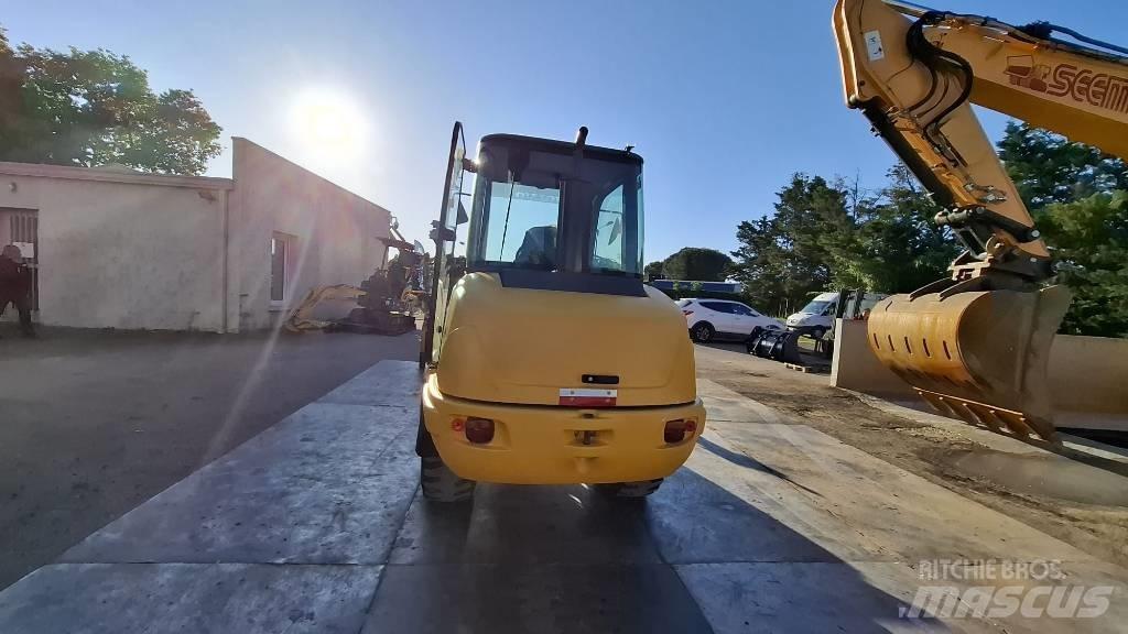 Volvo BM L20B 輪胎式裝載機