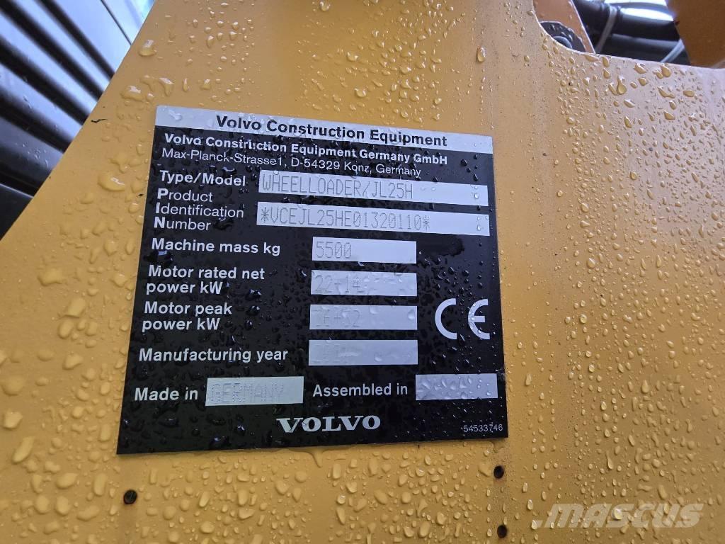 Volvo JL25H Electric 輪胎式裝載機
