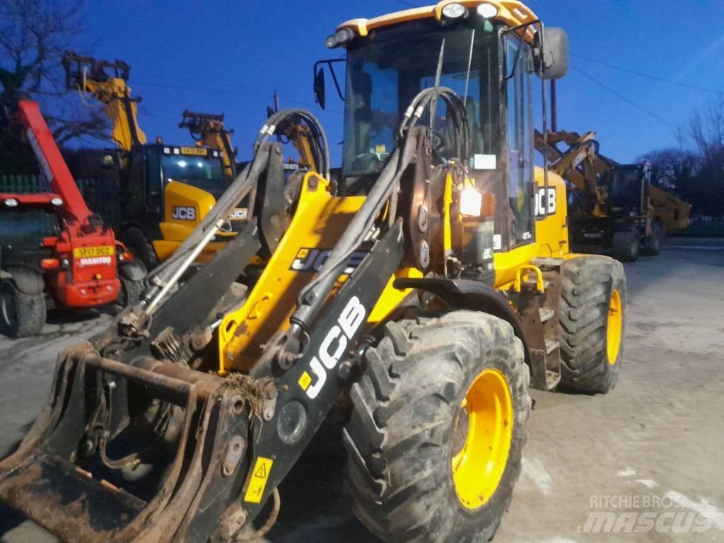 JCB 411 農業用伸縮臂裝載機