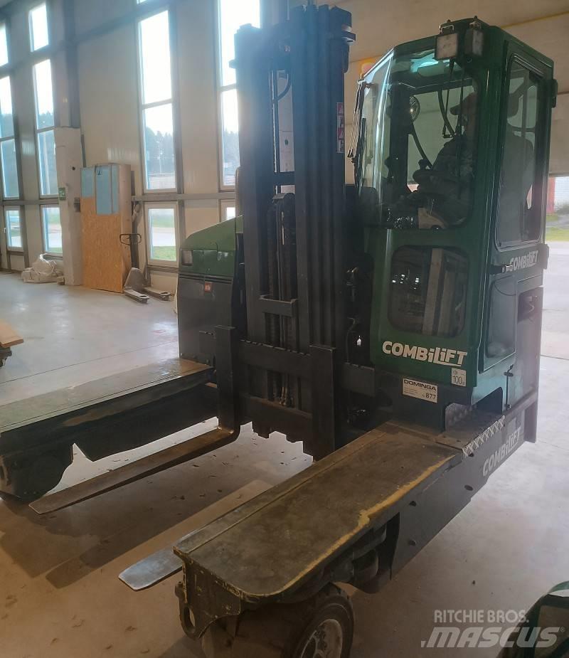 Combilift C4000 MK4 四向前伸式堆高機(叉車)