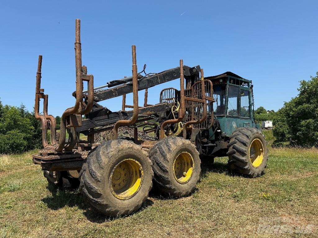 Timberjack 1010 集運機