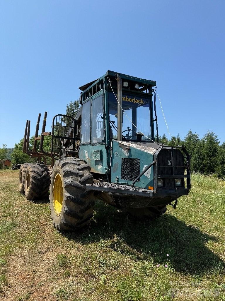 Timberjack 1010 集運機