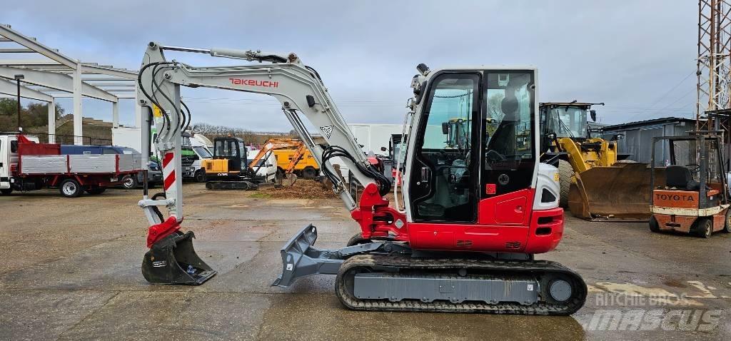 Takeuchi TB 260 小型挖土機/掘鑿機<7t(小型挖掘機)
