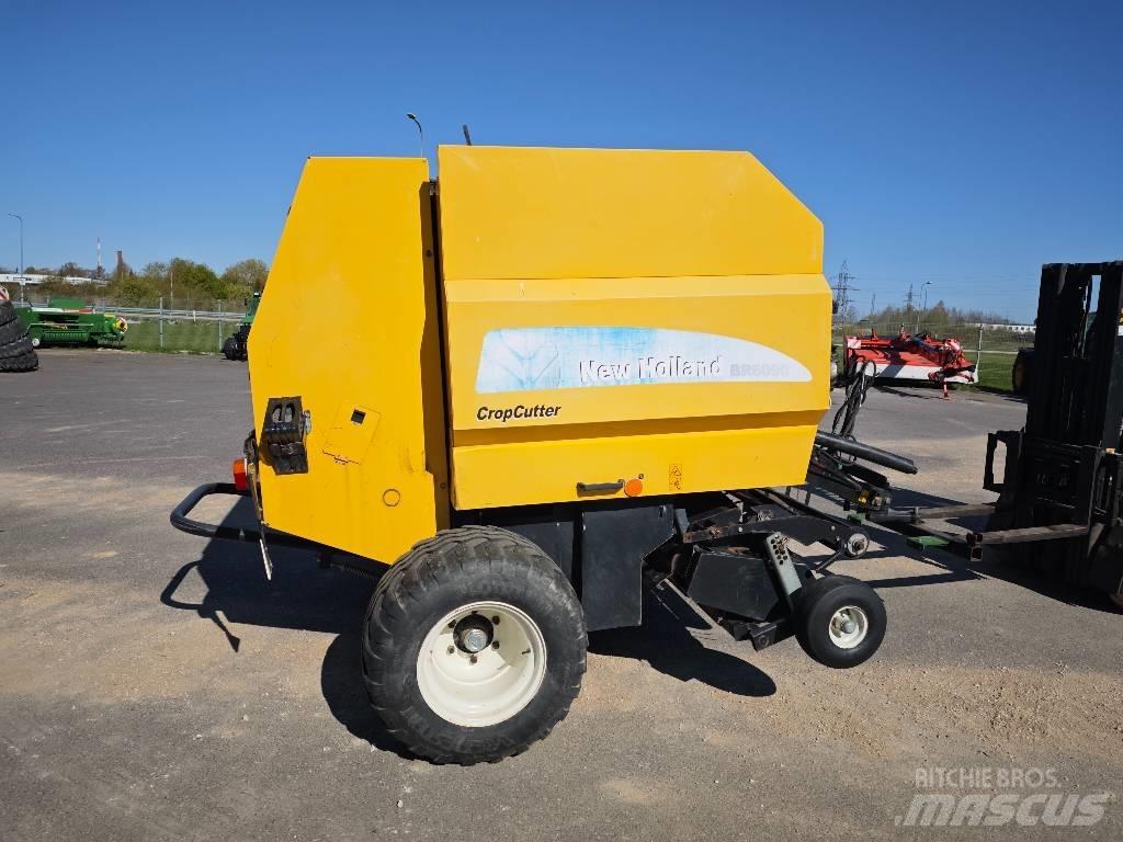New Holland BR 6090 圓型牧草打包機