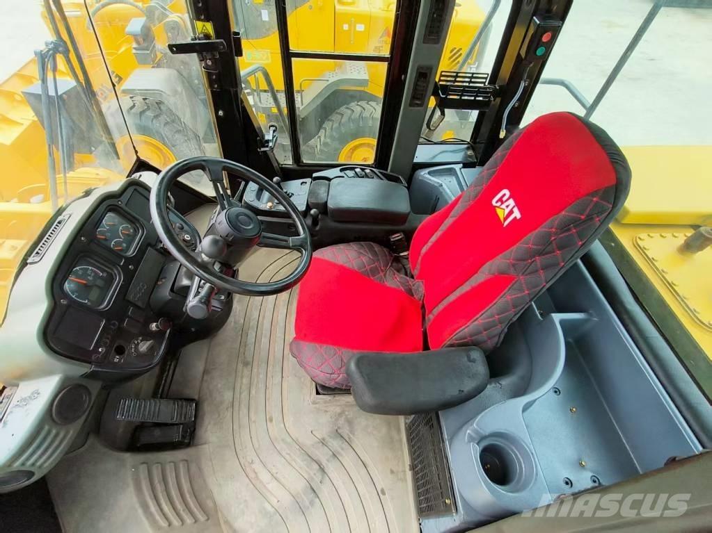 CAT 966 H 輪胎式裝載機