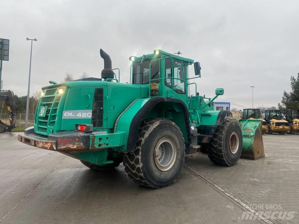 Doosan DL 420-3 輪胎式裝載機