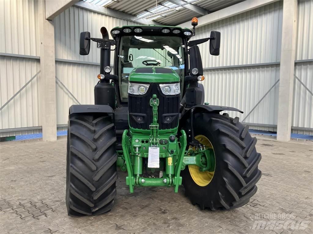 John Deere 6R 250 曳引機