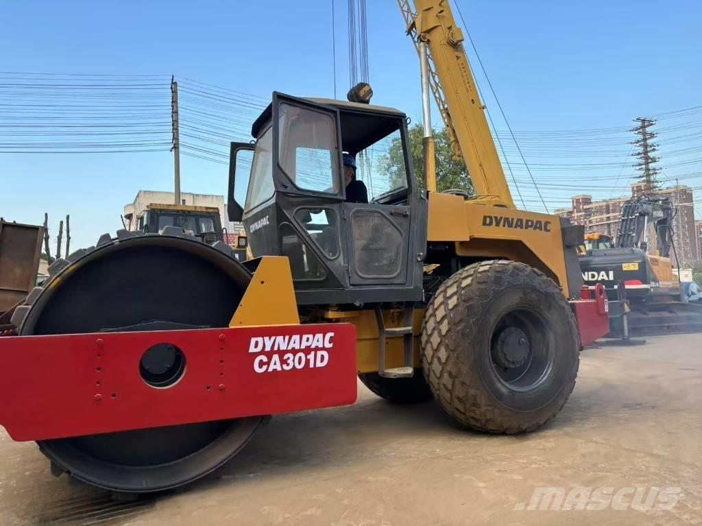 Dynapac CA 301 D 單輪滾壓機