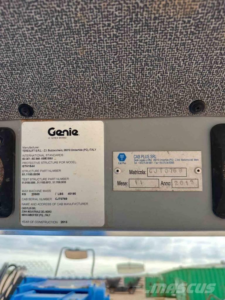 Genie GTH 1544 伸縮臂操作車