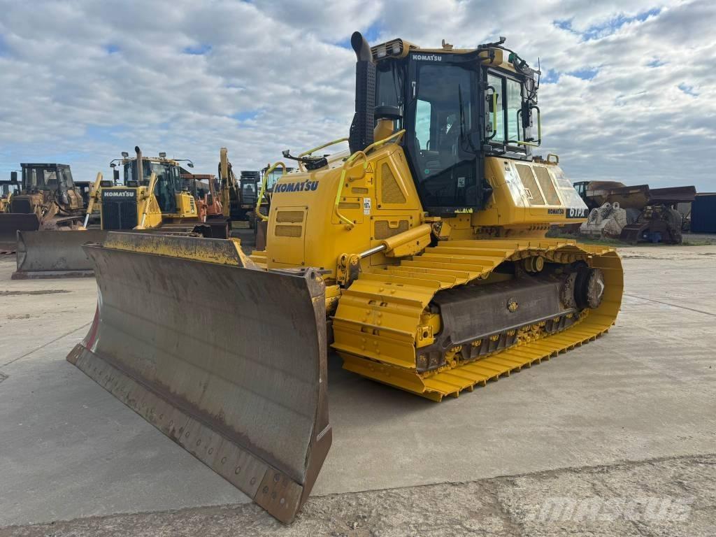 Komatsu D61PX-24 履帶推土機