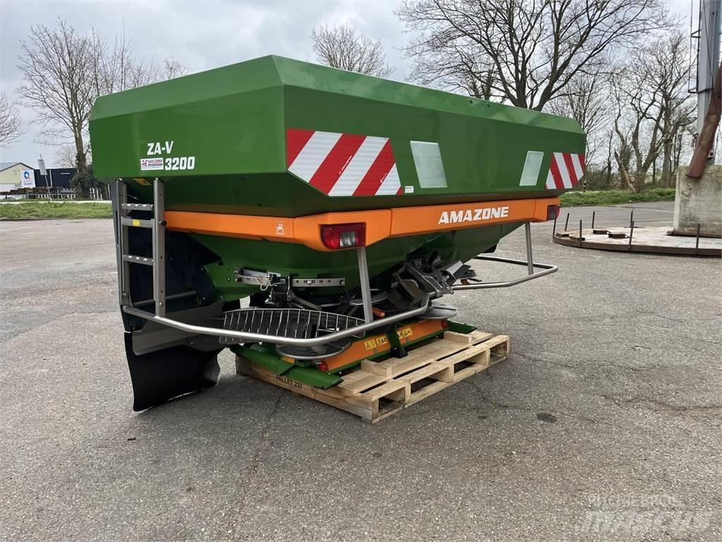 Amazone ZA-V 3200 礦物撒布機