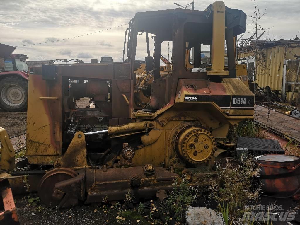 CAT D 5 M XL 履帶推土機