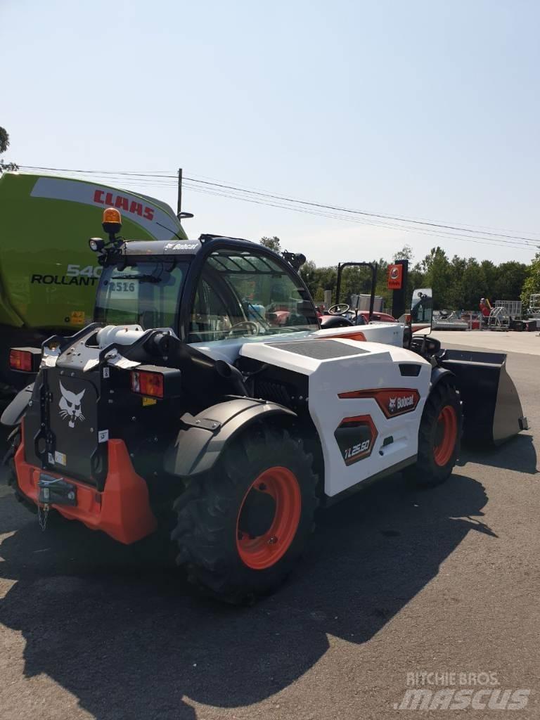 Bobcat TL 25.60 農業用伸縮臂裝載機