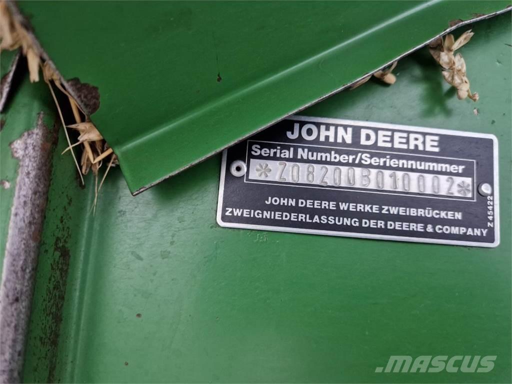 John Deere 2066 聯合收穫機