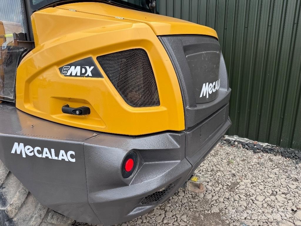 Mecalac 6 MDX 側卸礦車