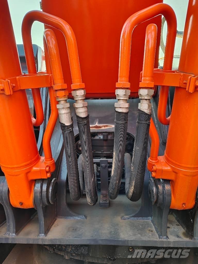 Hitachi ZX 210 履帶式 挖土機/掘鑿機/挖掘機