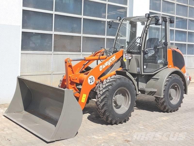 Atlas AR 400 滑移轉向裝載機