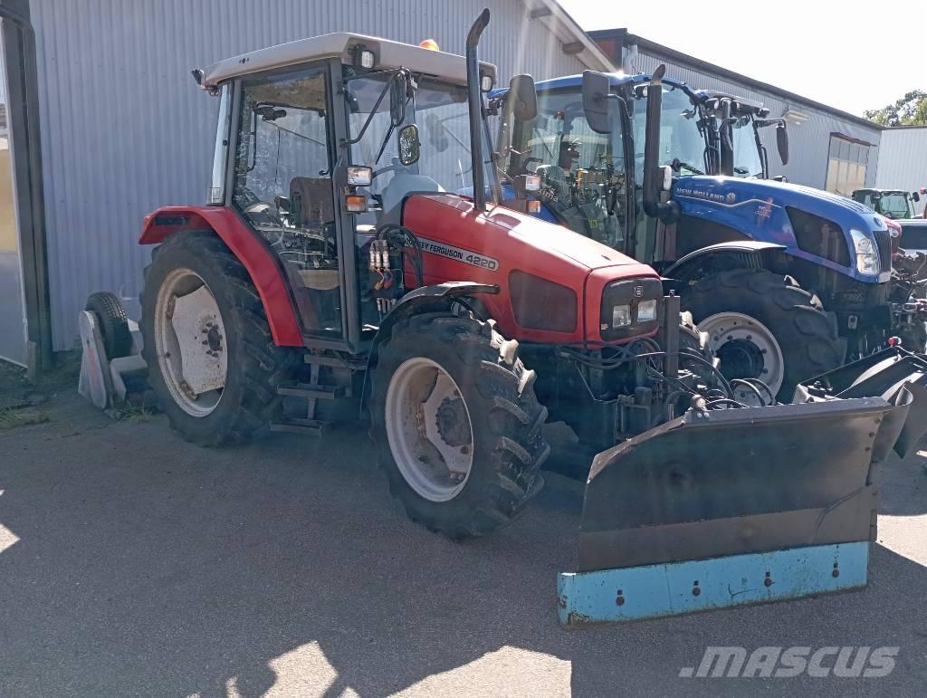 Massey Ferguson 4220 曳引機