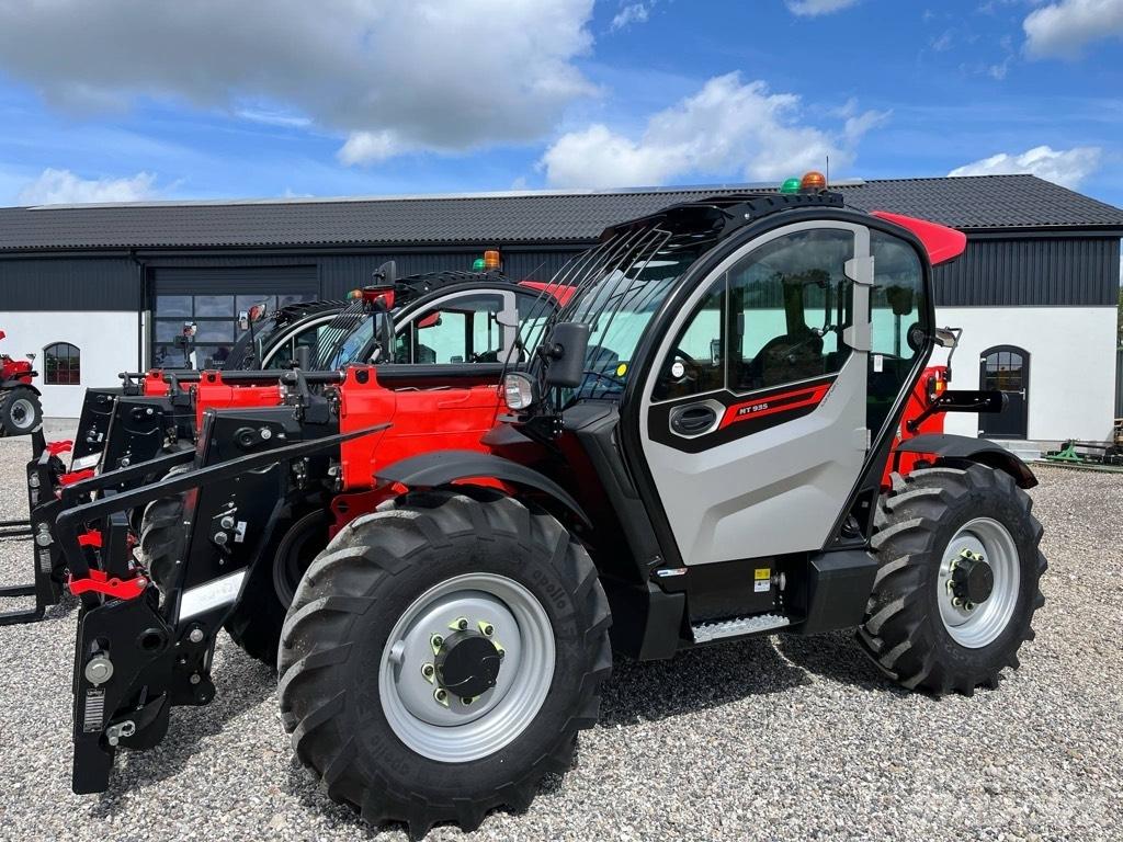 Manitou MT 935 伸縮臂操作車