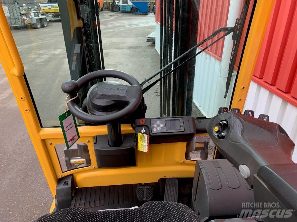 UniCarriers A2N1L16Q 電動堆高機