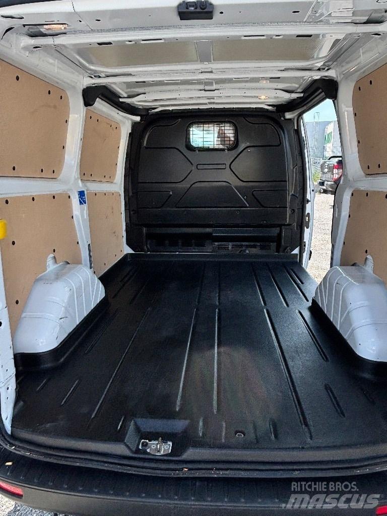 Ford Transit 車廂