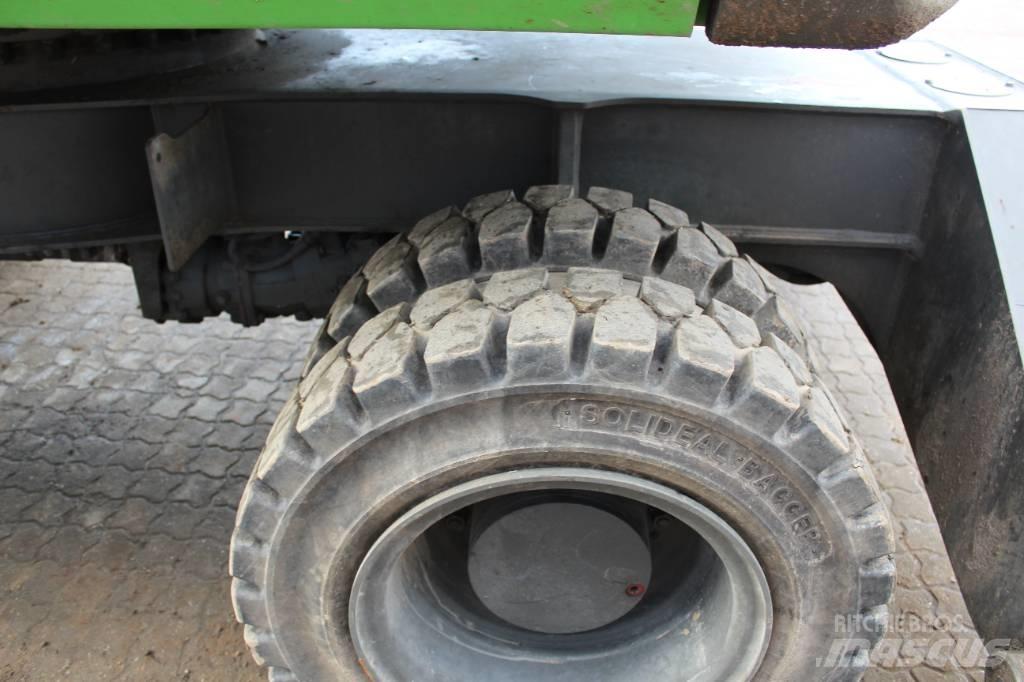 Sennebogen 817E 廢棄物/工業用操作車
