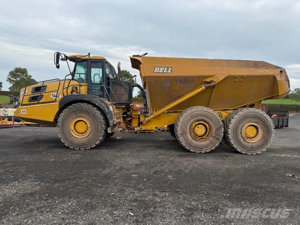 Bell B 45 E 鉸接式起吊車