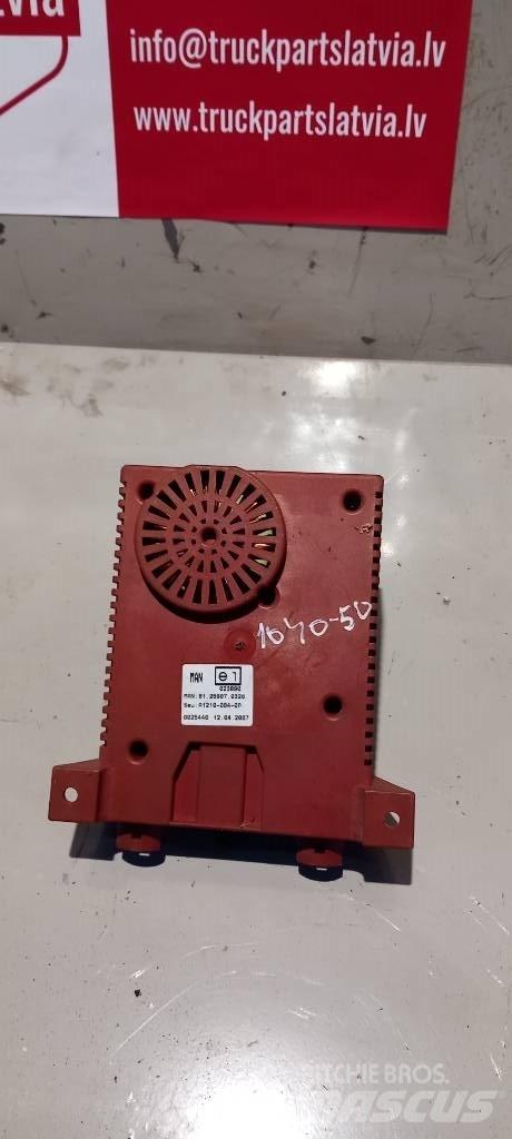 MAN TGA.  81259070326 電子設備