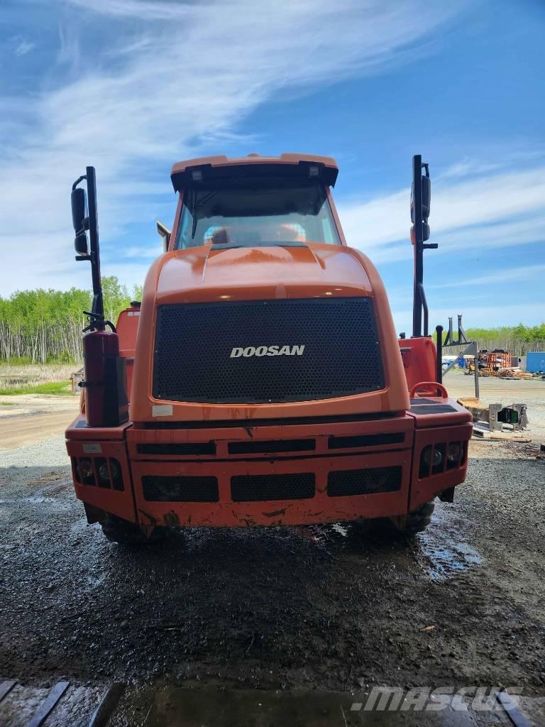 Doosan DA 30 鉸接式起吊車