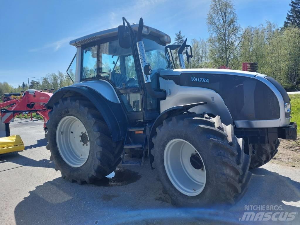 Valtra M 120 E 曳引機