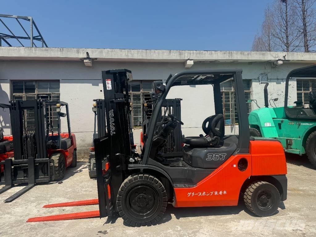 Toyota FD 35 柴油卡車