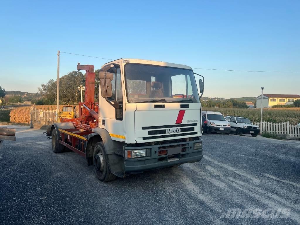 Iveco 150E 23 貨箱式卡車