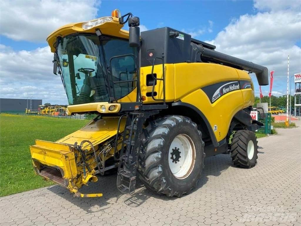 New Holland CX 880 聯合收穫機