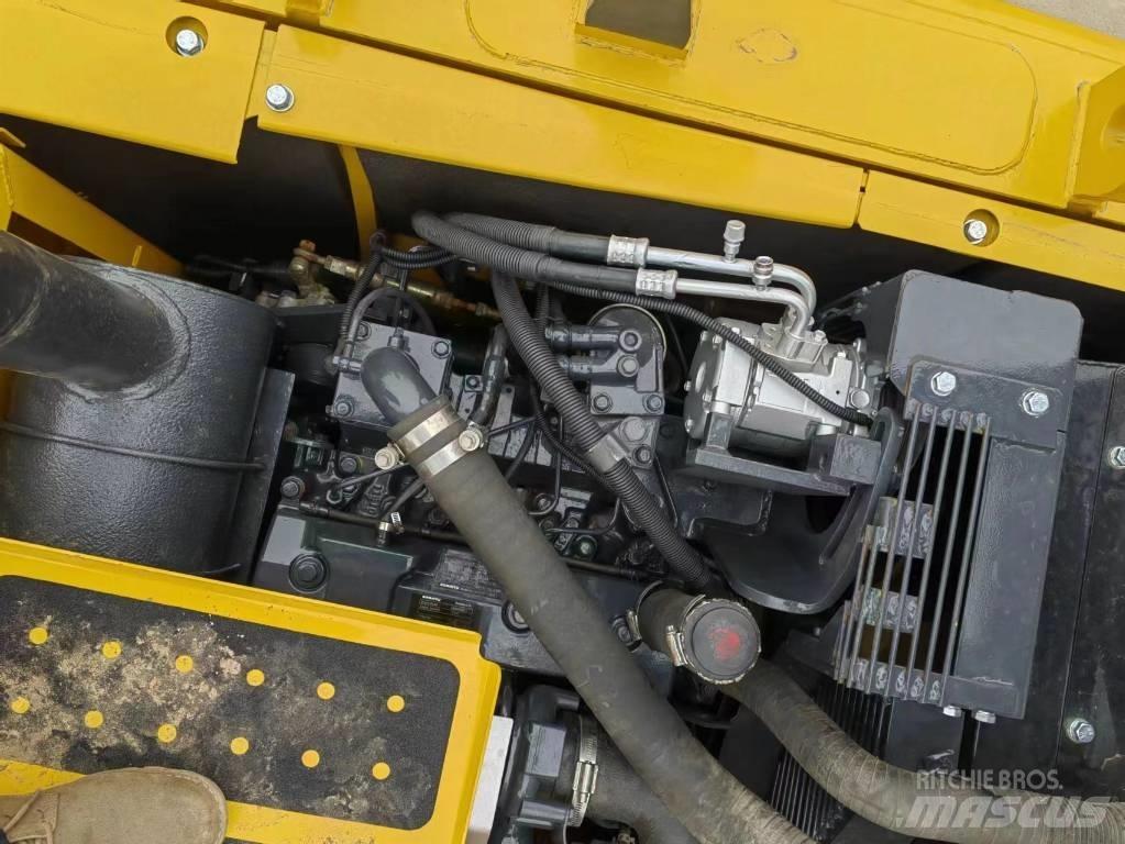 Komatsu PC 130-7K 中型挖土機/掘鑿機/挖掘機 7t-12t