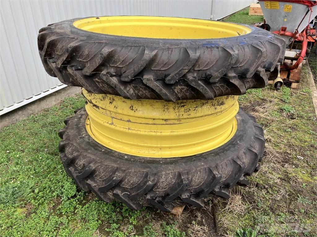 Taurus 270/95R44 輪胎、車輪和輪圈