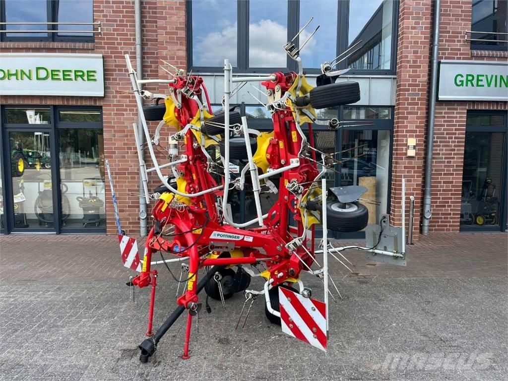 Pöttinger Hit 8.81 耙與翻草機