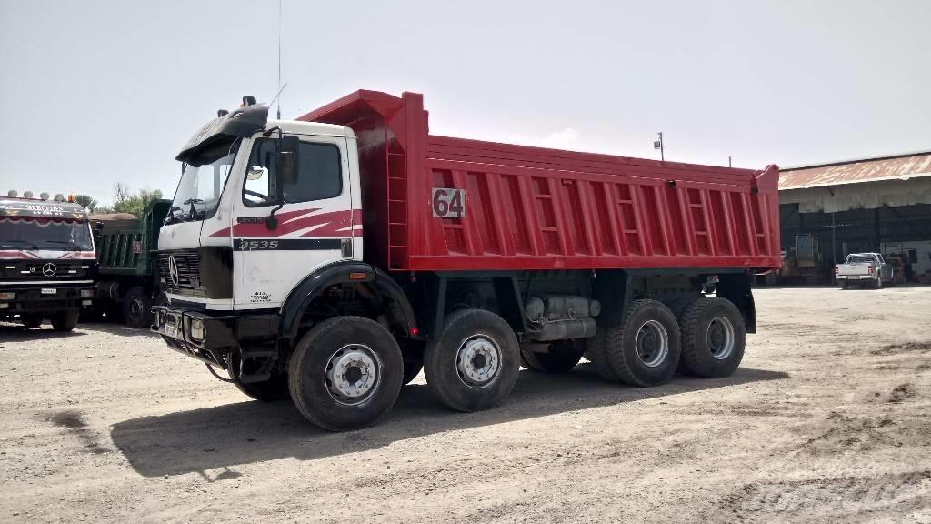 Mercedes-Benz 3535 傾卸式卡車